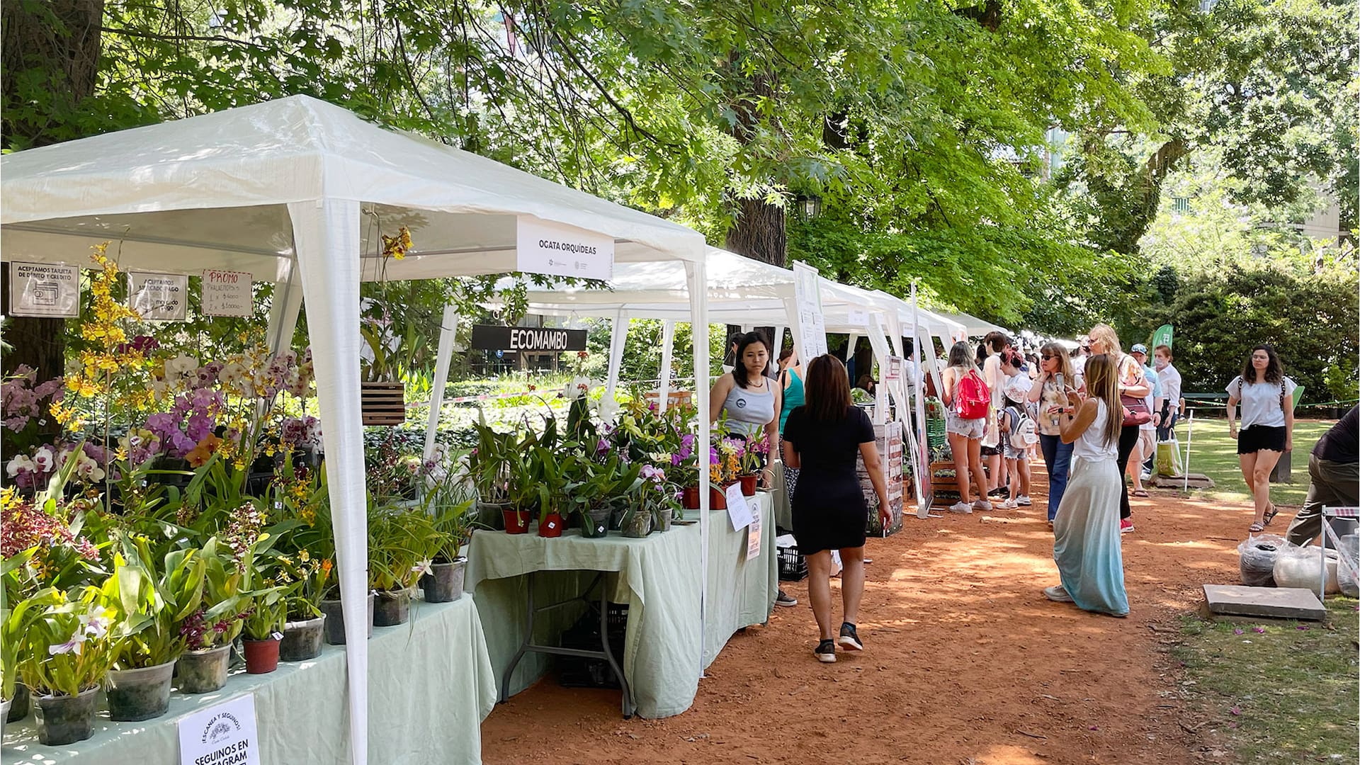 Algunas de los stands que estuvieron presentes durante la sexta edición de la feria en el Botánico de la Ciudad de Buenos Aires.