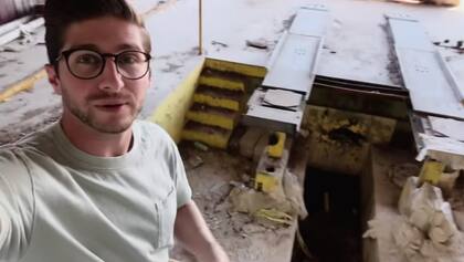 Algunas estructuras están en buen estado (Captura de pantalla Youtube Fly me to the fun)