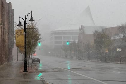 Algunas localidades como Louisville, en Kentucky, llevan varios días con un severo clima invernal