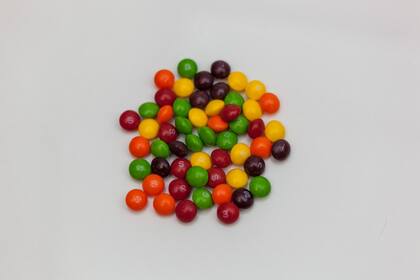 Algunas populares golosinas tienen aditivos que ya fueron prohibidos en otras partes del mundo