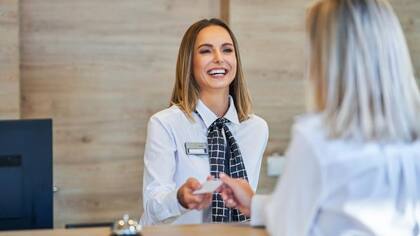 Algunas preguntas molestan a los recepcionistas
