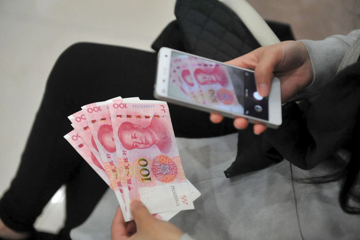 Algunos de los billetes que podràn ser depositados en cuentas bancarias argentinas