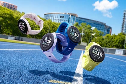 Algunos de los colores del Garmin Forerunner 70