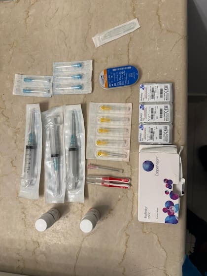 Algunos de los medicamentos secuestrados en un departamento de los acusados