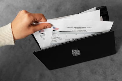 Algunos extranjeros inadmisibles pueden presentar el Formulario I-212