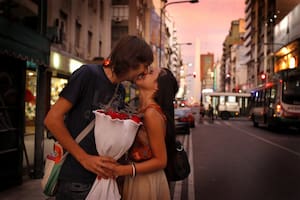 Algunos porteños adelantaron para anoche su festejo romántico por el Día de los Enamorados