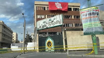 Algunos residentes huyeron de Teherán, que ha sido atacada repetidamente por Israel y Estados Unidos