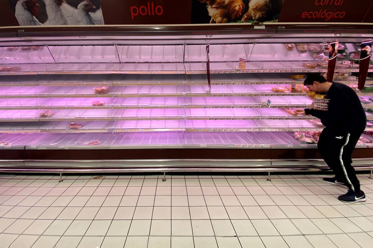 Algunos supermercados exhiben góndolas vacías, aunque hasta ahora no hay desabastecimiento