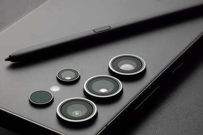 Algunos usuarios dicen que cuando se calienta, el lápiz S Pen de los Galaxy Ultra de Samsung tiene un olor feo
