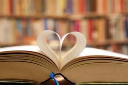 Alibrate, la red de reseñas de libros, presenta las diez novelas románticas más leídas. Crédito: importancia.org
