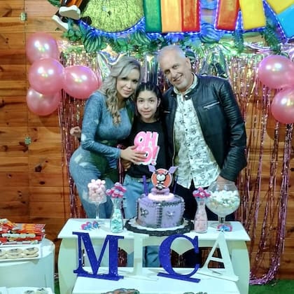 Alicia Barbasola y Andrés Nara en el cumpleaños de su sobrina
