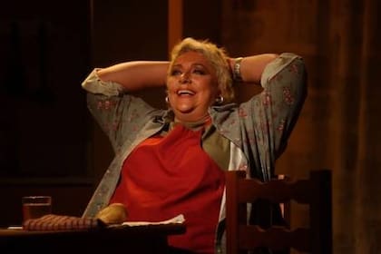 ALICIA BRUZZO
TEATRO TIO CURZIO, MAR DEL PLATA
ENERO 2005
FOTO: MAURO V. RIZZI