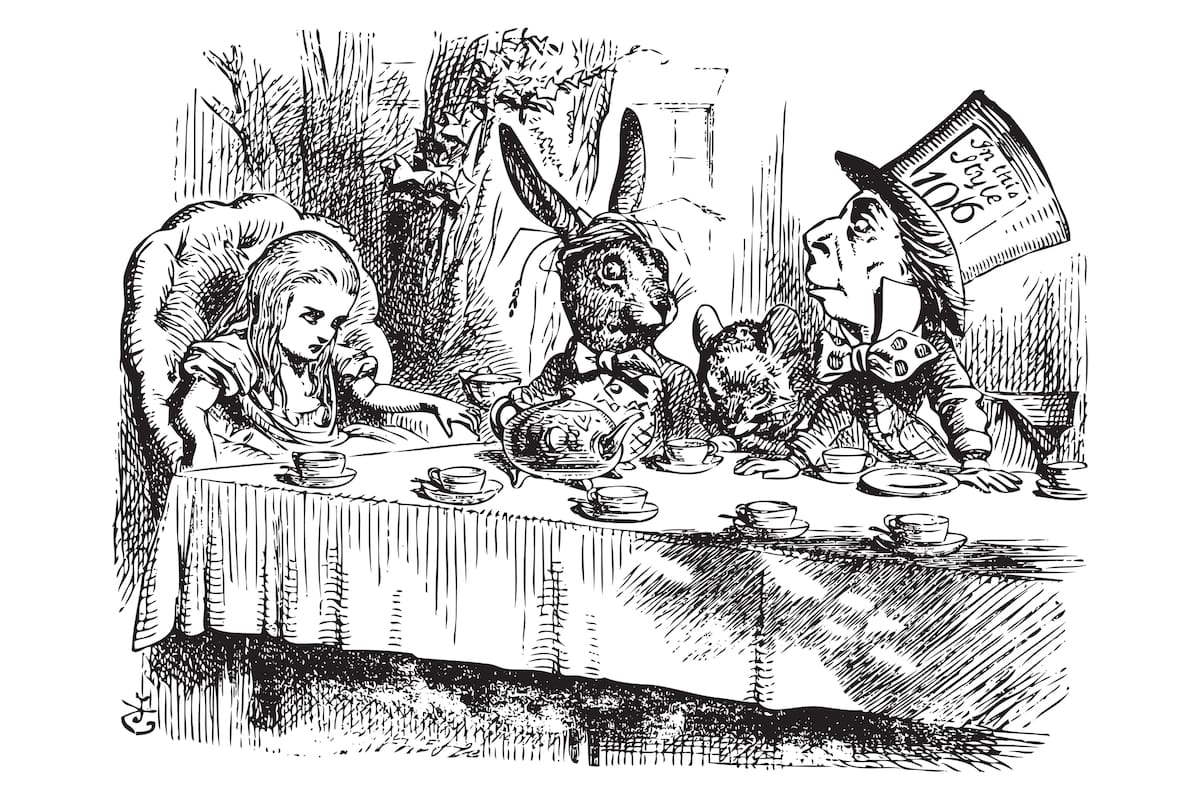 Alicia en el país de las maravillas, con la ilustración clásica de John Tenniel