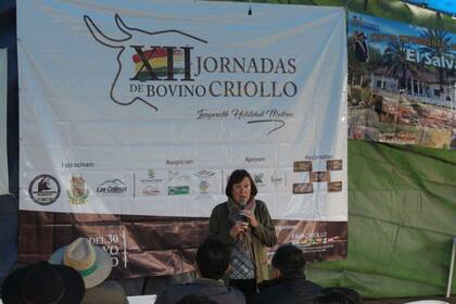 Alicia Rabasa fue elegida como la primera mujer presidenta de la Famcriollo