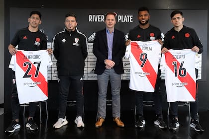 Aliendro, Borja y Solari, las incorporaciones de River, junto a Gallardo y Brito