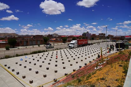 Alijo de cocaína interceptado en Oruro, Bolivia, el 6 de enero de 2024.