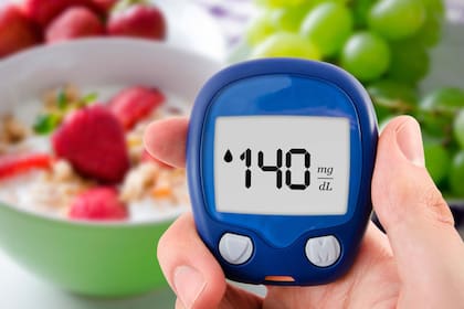 Alimentación saludable, ejercicio físico y controles, clave para mantener el nivel correcto de azúcar en sangre