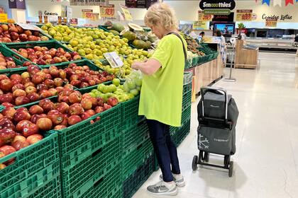 Alimentos y bebidas cayó un 0,3% interanual y aseguran que se normalizaron las entregas
