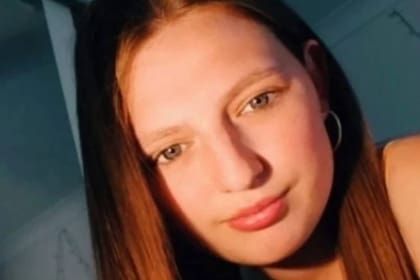 Alisha Moy, de 20 años, ya solo usaba el Tinder para charlas con amigos de la escuela, pero conoció a un joven con la relación terminó muy mal.