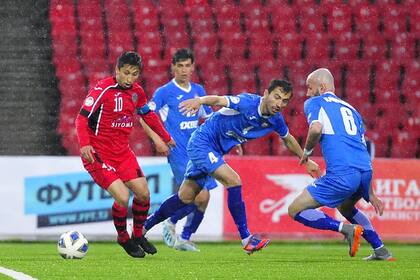 Alisher Dzhalilov, simpatizante de Real Madrid y admirador de Messi; figura de Istiqlol Dushanbé, el equipo más poderoso de la Liga