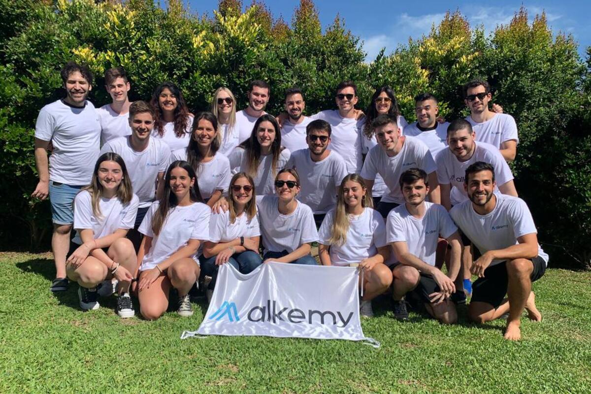 Alkemy fue reconocida en 2021 como la startup del año por la Cámara de la Industria Argentina del Software (Cessi)