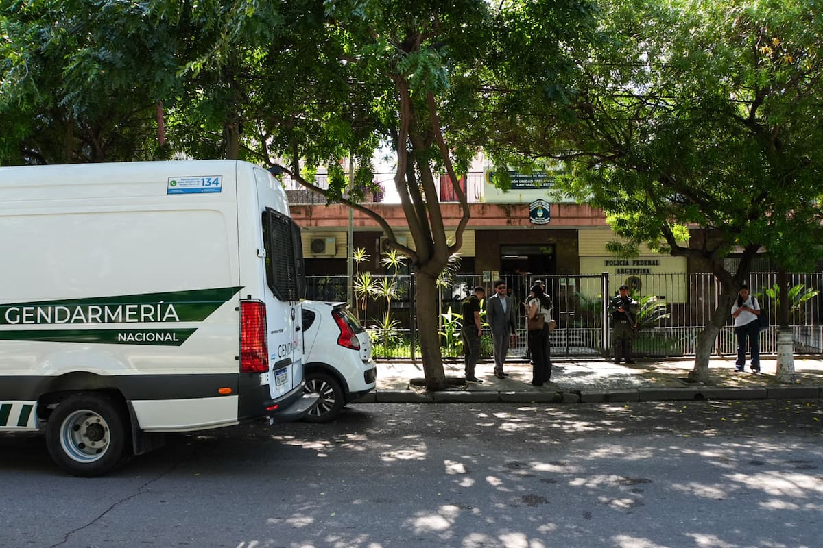 Allanamiento de la Gendarmería en la delegación de la Policía Federal en Santiago del Estero