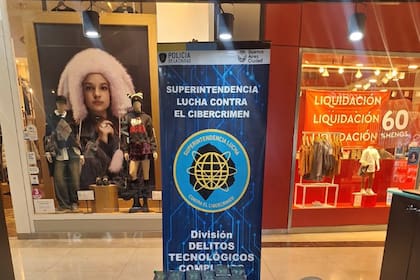 Allanamiento en el Dot Baires y Abasto Shoppings