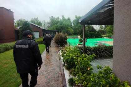 Allanamiento en la propiedad de Insaurralde