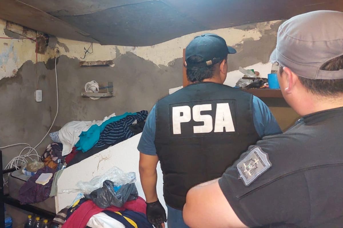 Allanamiento en una celda del penal de Villa Urquiza, en Tucumán, por una investigación de trata de personas con fines de explotación sexual