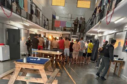 Allanamiento en uno de los pabellones de la Unidad Penal N° 9 de Gualeguaychú