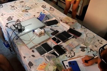 Allanamiento por estafas desde la cárcel de Cruz del Eje