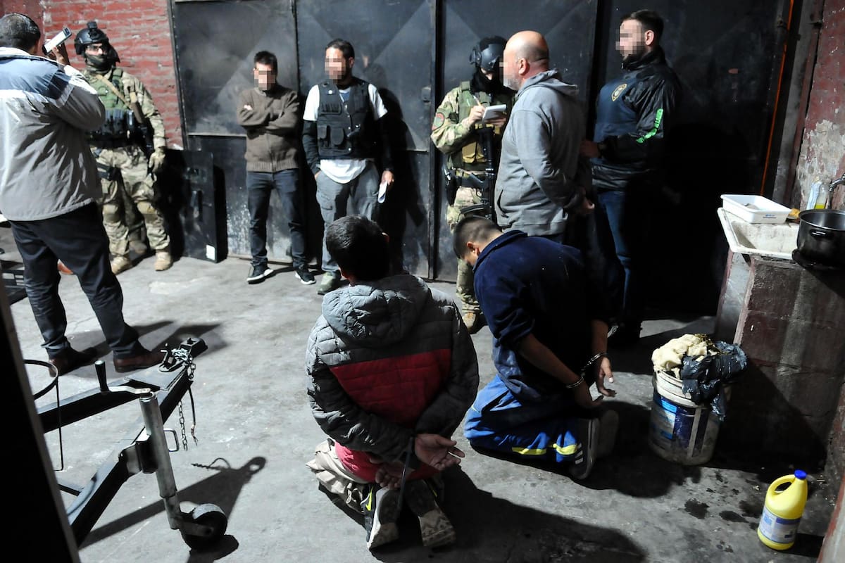 Allanamientos contra la banda de "El enano"