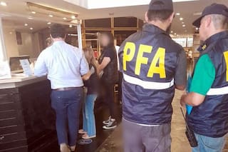 Migraciones asegura que aún no emitió ningún pasaporte y pone la mira en la Justicia