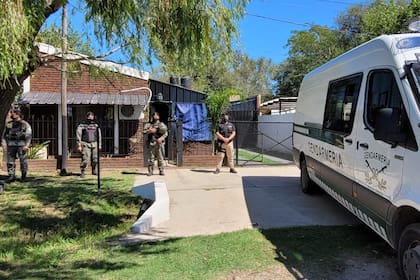 Allanamientos y detenciones por una causa de narcotráfico internacional ligada con la "narco boda" de Rosario y el triple crimen de Ibarlucea