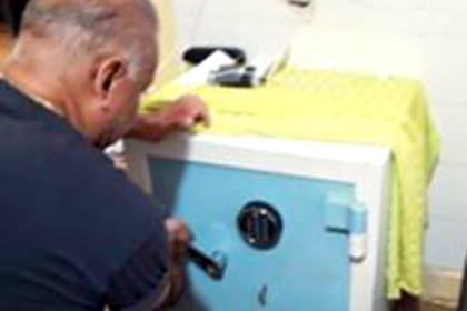 Allanan la casa del intendente de Salvador Mazza y otras propiedades