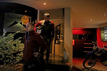 Allanaron un hotel alojamiento por los abusos en Independiente