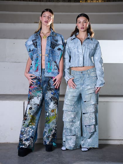 Allegra e Indiana Cubero desfilaron en el Buenos Aires Fashion Week (Foto: Instagram @lsonasaez)