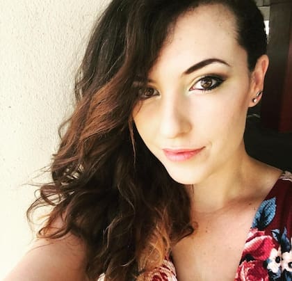 Allie Shehorn fue identificada en medios estadounidenses como la maquilladora de Hollywood