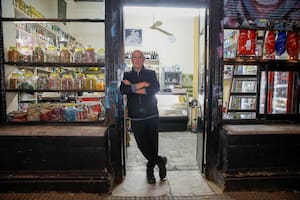 Almacén lo de Chiche, en Palermo, atendido por Jorge su dueño