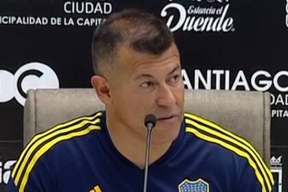 Almirón se sorprendió cuando le consultaron acerca de una supuesta división entre plantel y cuerpo técnico