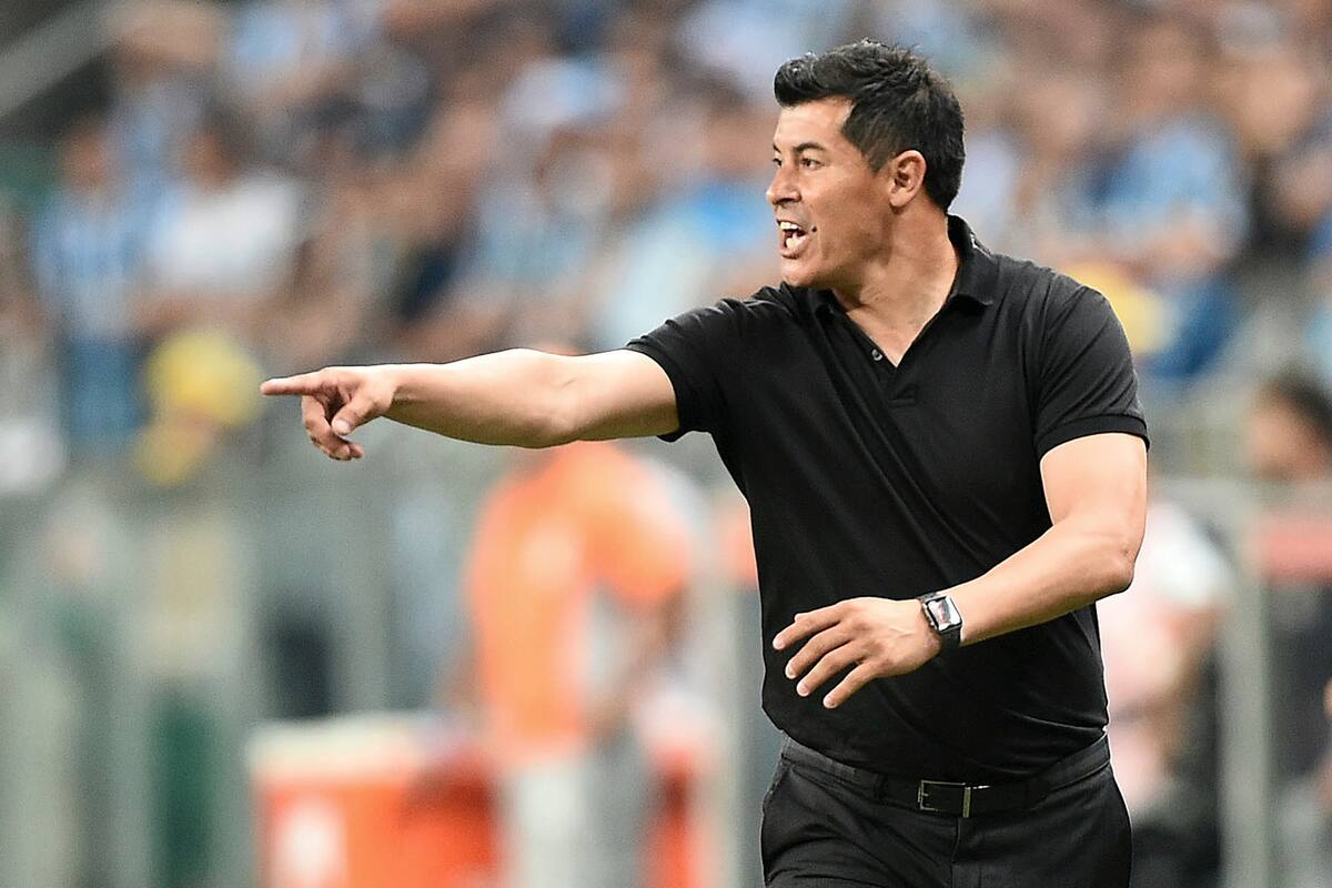 Almirón será DT de Elche en la Liga de España