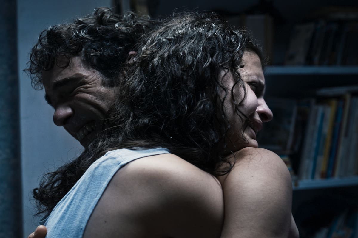 Alpha: una distopía que se pierde en representaciones y alusiones, pero no alcanza profundidad dramática