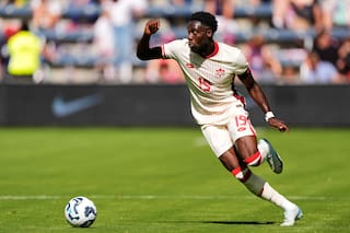 Alphonso Davies, convocado a la selección de Canadá para el Mundial pese a lesión de isquiotibiales