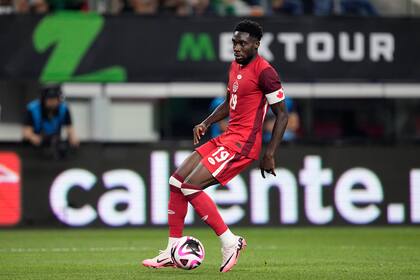 Alphonso Davies dirá presente en la semifinal de la Liga de Naciones de la Concacaf (Archivo)