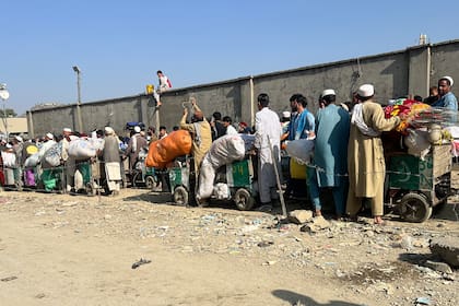 Alrededor de 1,6 millones de afganos residentes en Pakistán estaban afectados por el ultimátum de Islamabad, que los obligaba a volver a su país de origen