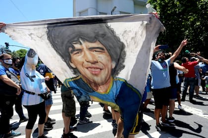 Alrededor de 30 cuadras de cola hubo para despedir a Maradona en la Casa Rosada.