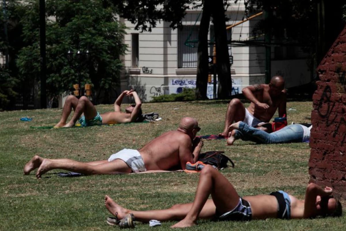 Altas temperaturas y calor agobiante: cómo evitar el golpe de calor