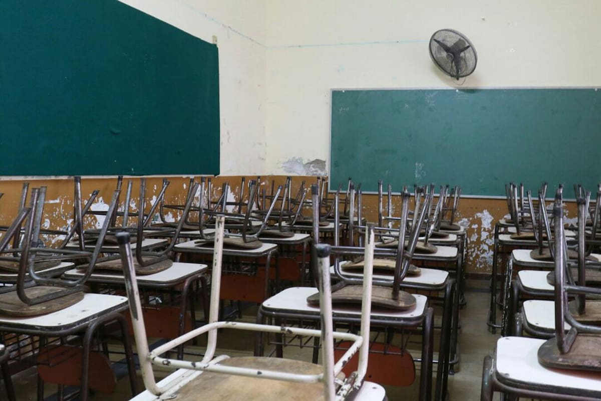 Alto acatamiento al paro en todo el país, en Tucumán los alumnos no pudieron comenzar las clases