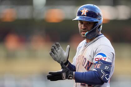 Altuve impulsa la carrera del triunfo en la 10ma, Astros remontan y vencen 9-7 a Mellizos