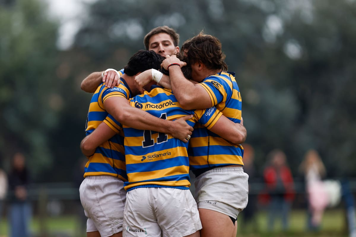 Alumni vs. Hindú, por el Top 14 de rugby de URBA.